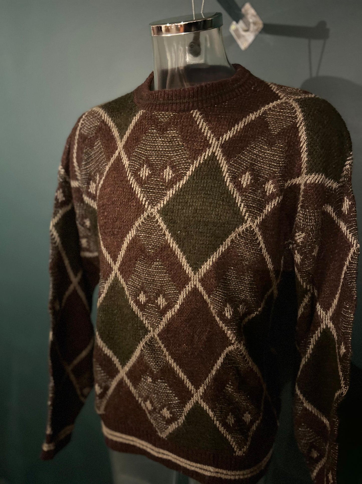 80s boat house row men’s knit